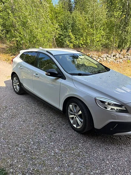 Volvo V40 Cross Country 2019 photo 3