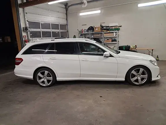 Mercedes-Benz E220 D 2013 photo 2