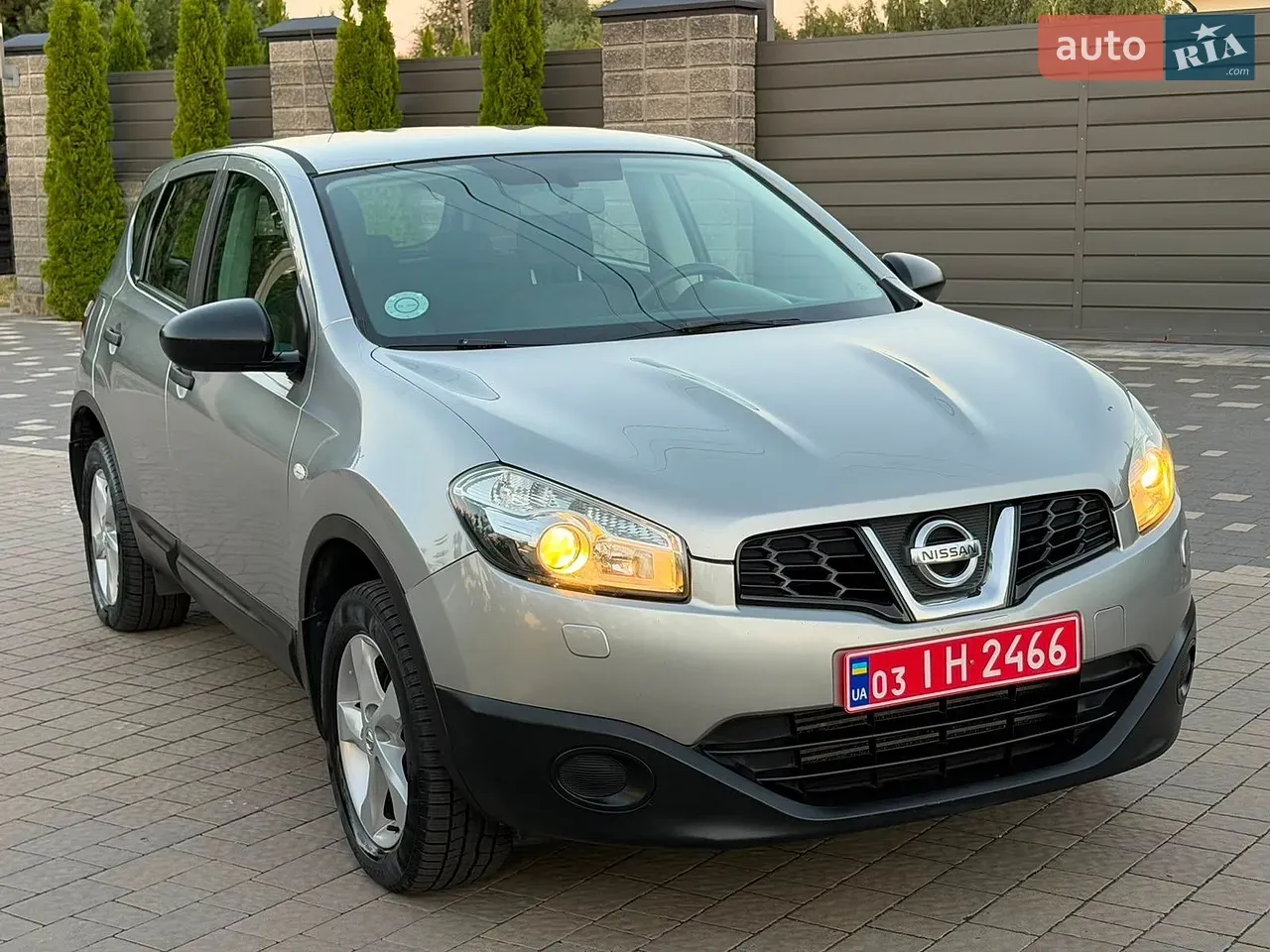 Nissan Qashqai 2012 photo 2