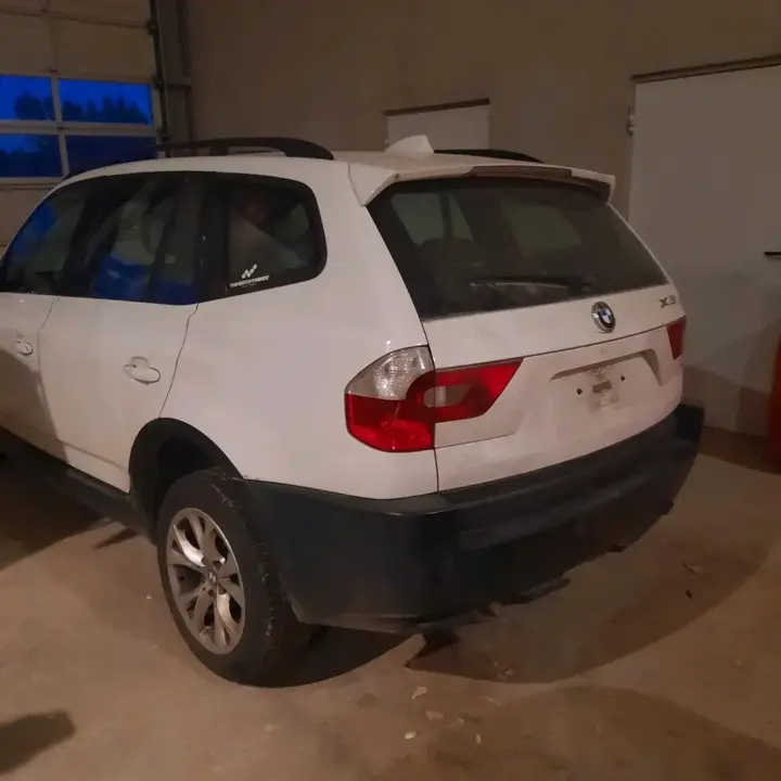 BMW X3 2004 photo 2