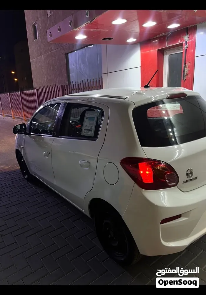 Mitsubishi Mirage 2019 photo 3