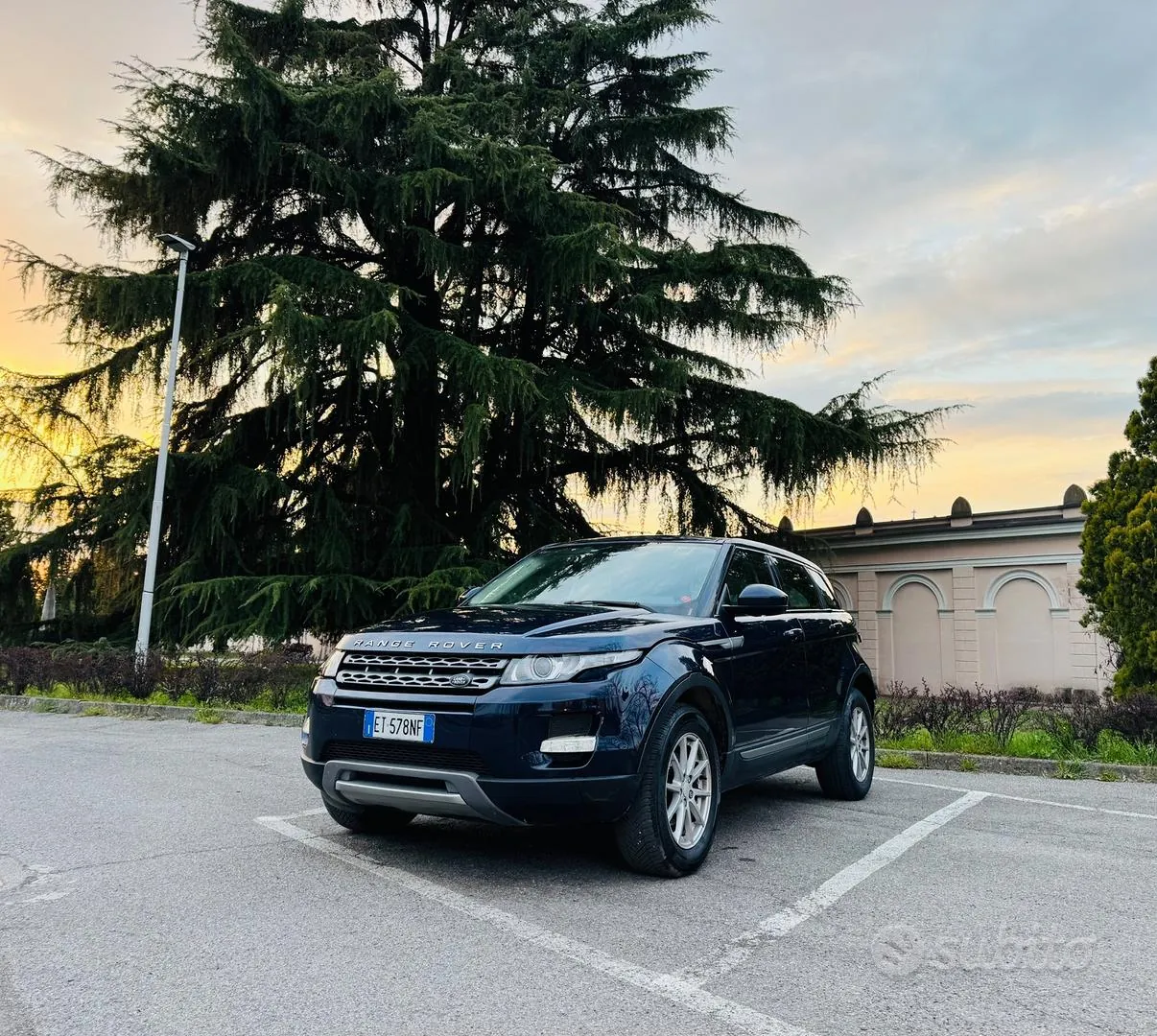 Land Rover Range Rover Evoque 2012 photo 2
