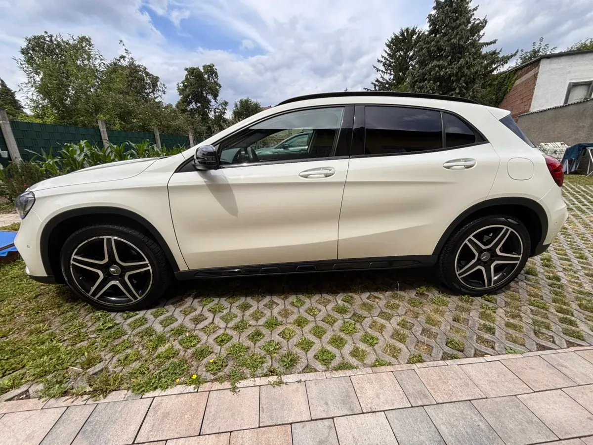 Mercedes-Benz Gla Class 2017 photo 3