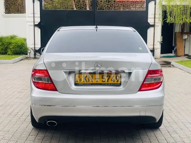 Mercedes-Benz C180 2009 photo 3