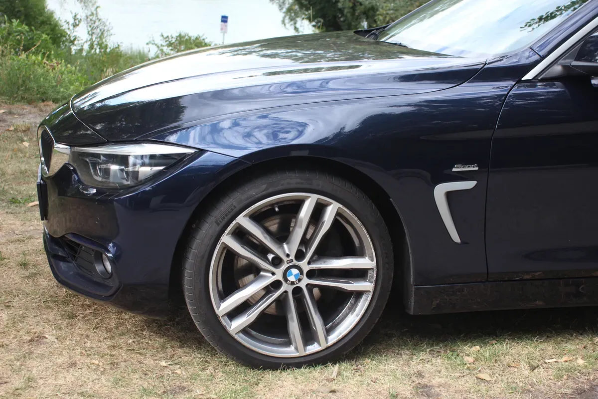 BMW 4 Series 2018 photo 2