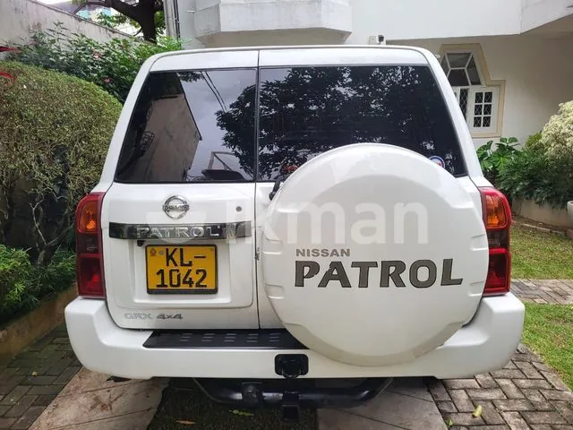 Nissan Patrol 2008 photo 2