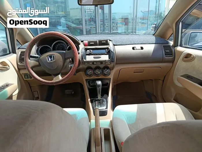 Honda City 2004 photo 4