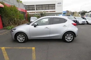 Mazda 2 2020 photo 5