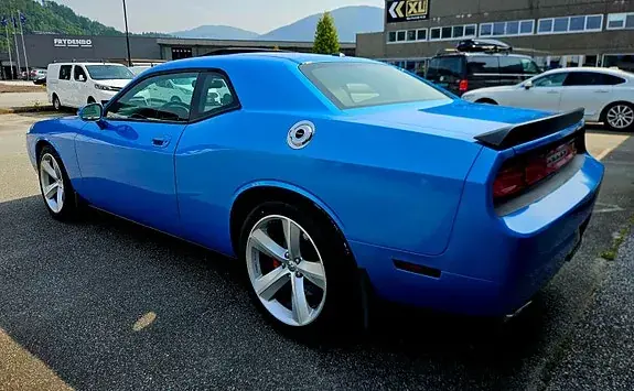 Dodge Challenger 2010 photo 3