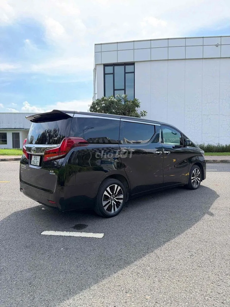 Toyota Alphard 2019 photo 2