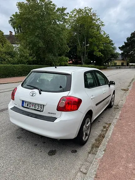 Toyota Auris 2009 photo 4