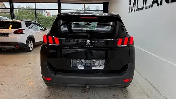 Peugeot 5008 2018 photo 4