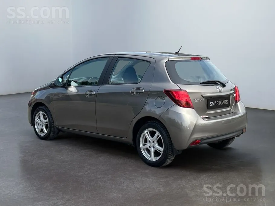 Toyota Yaris 2017 photo 3