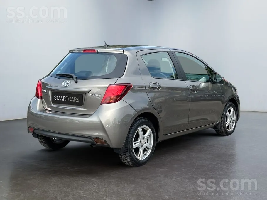 Toyota Yaris 2017 photo 5