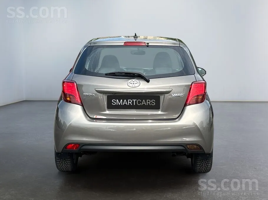 Toyota Yaris 2017 photo 4
