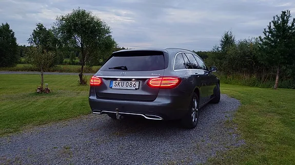 Mercedes-Benz C220 2017 photo 2