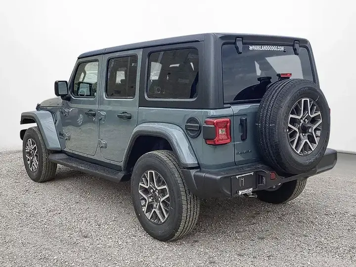 Jeep Wrangler 2026 photo 3
