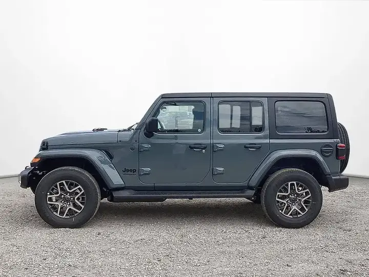 Jeep Wrangler 2026 photo 2