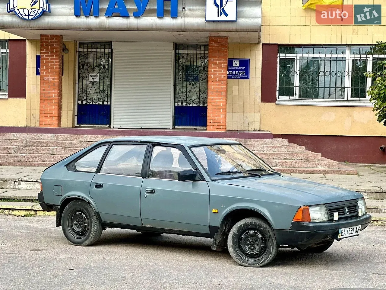 Moskvich 2141 1991 photo 3