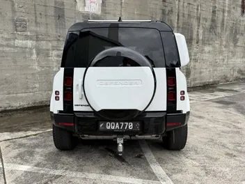 Land Rover Defender 2024 photo 5