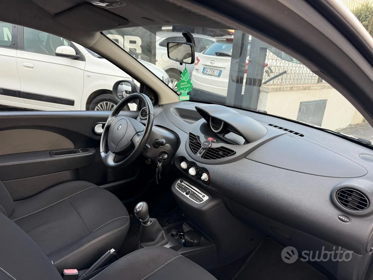 Renault Twingo 2011 photo 5