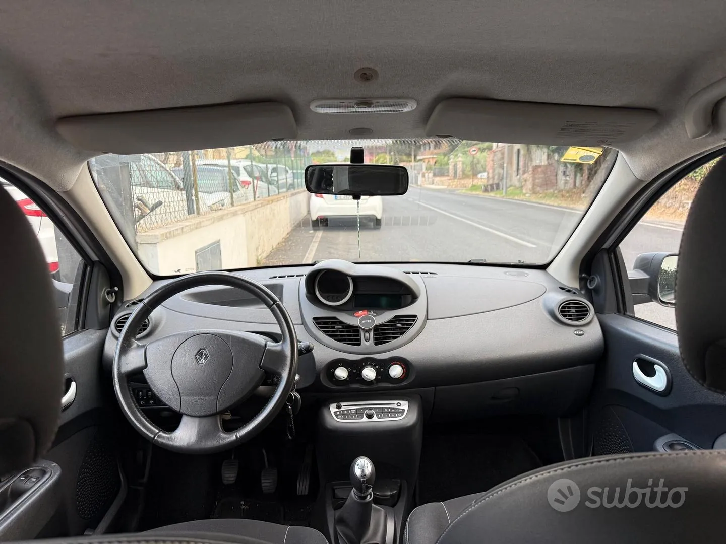 Renault Twingo 2011 photo 4