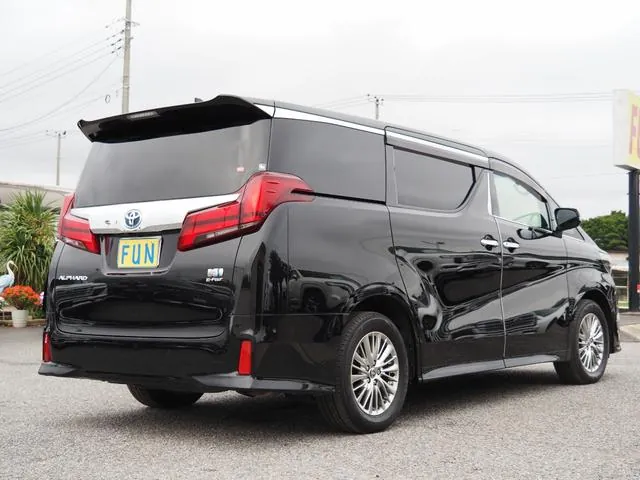 Toyota Alphard 2022 photo 5