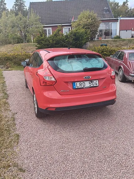 Ford Focus 2012 photo 2