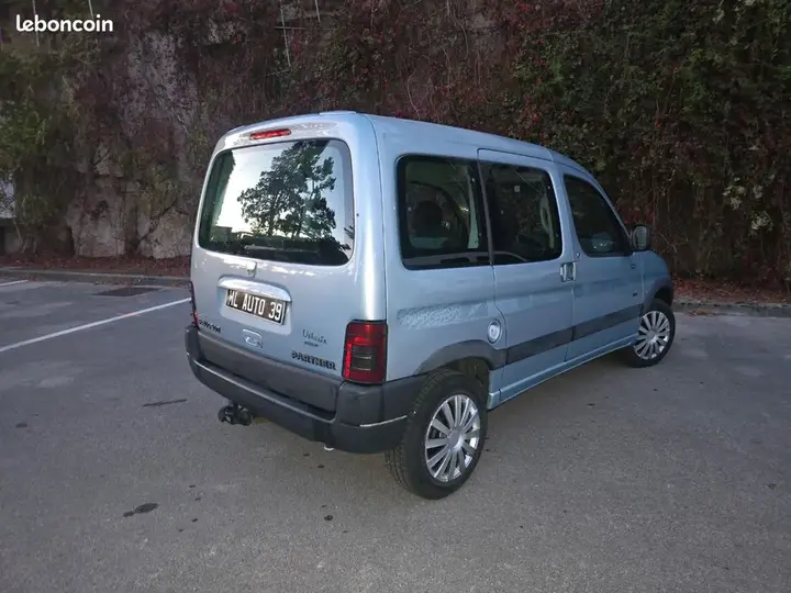 Peugeot Partner 2002 photo 2