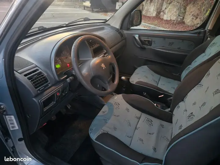 Peugeot Partner 2002 photo 4