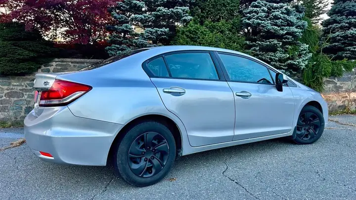 Honda Civic 2013 photo 2