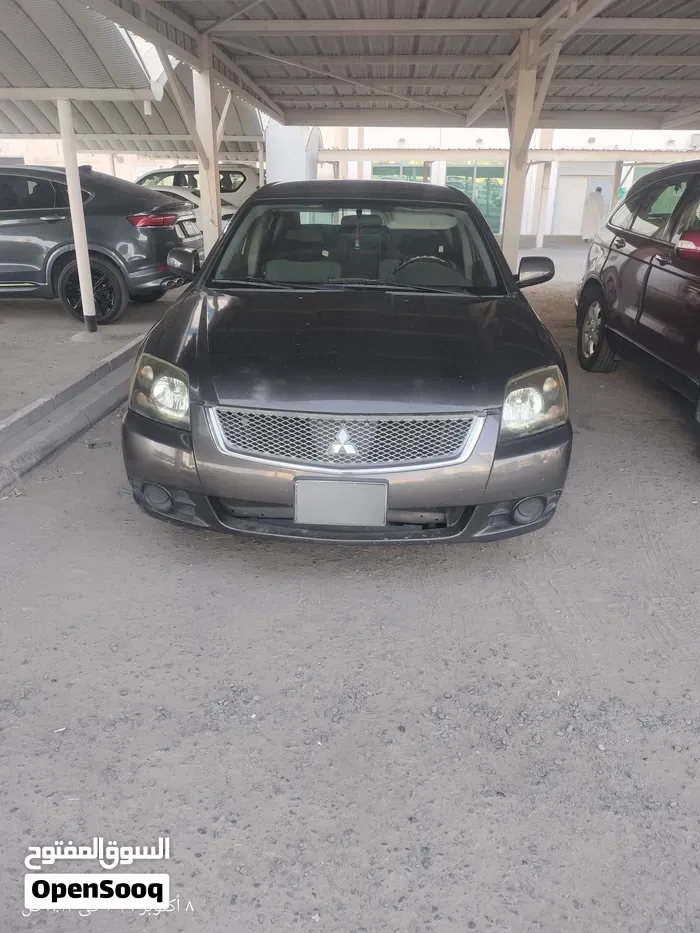 Mitsubishi Galant 2010 photo 3