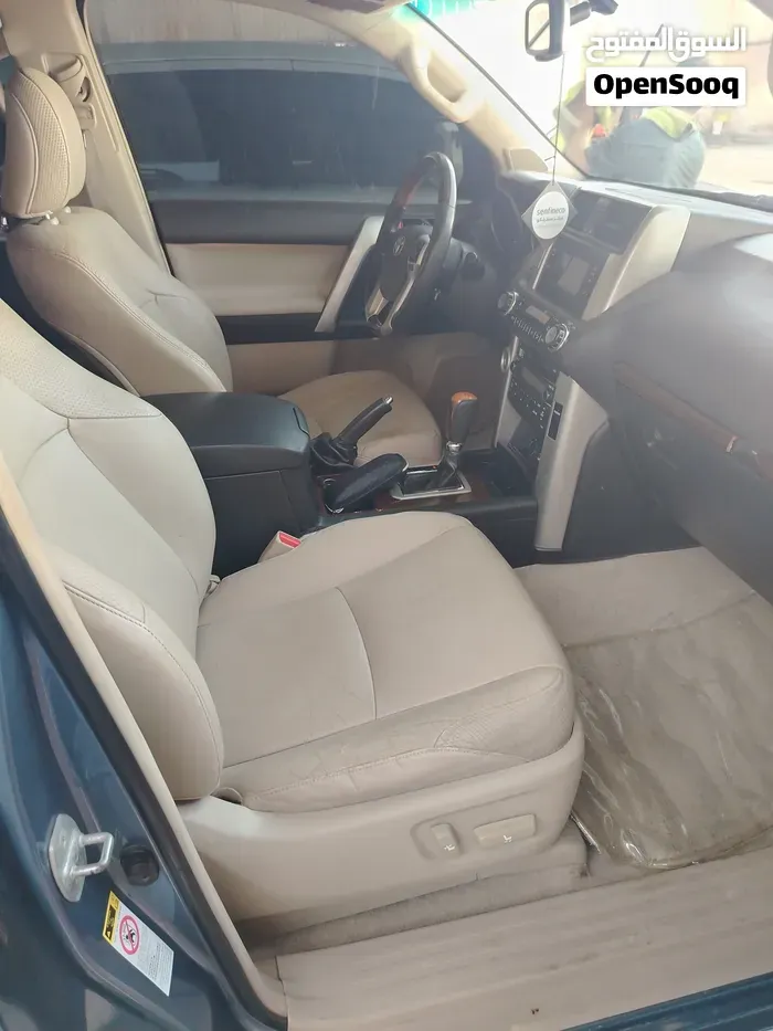 Toyota Land Cruiser 2010 photo 4