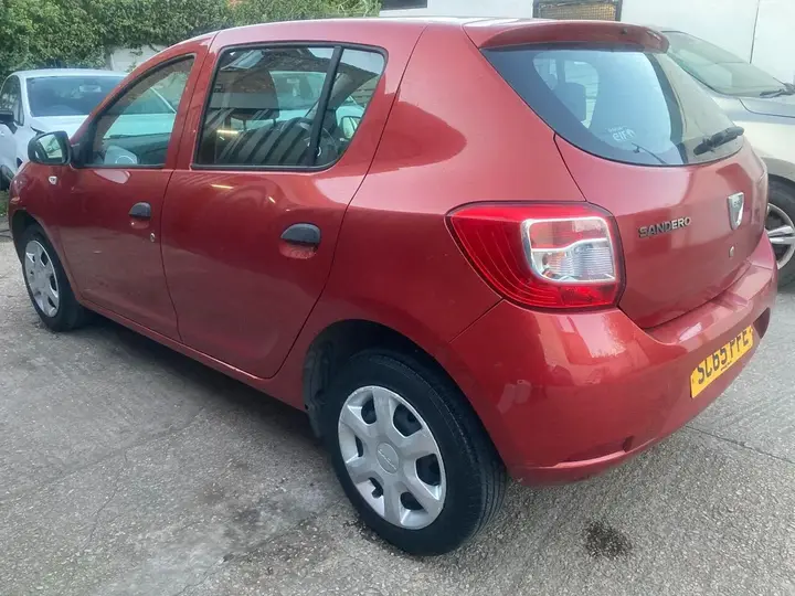 Dacia Sandero 2015 photo 4