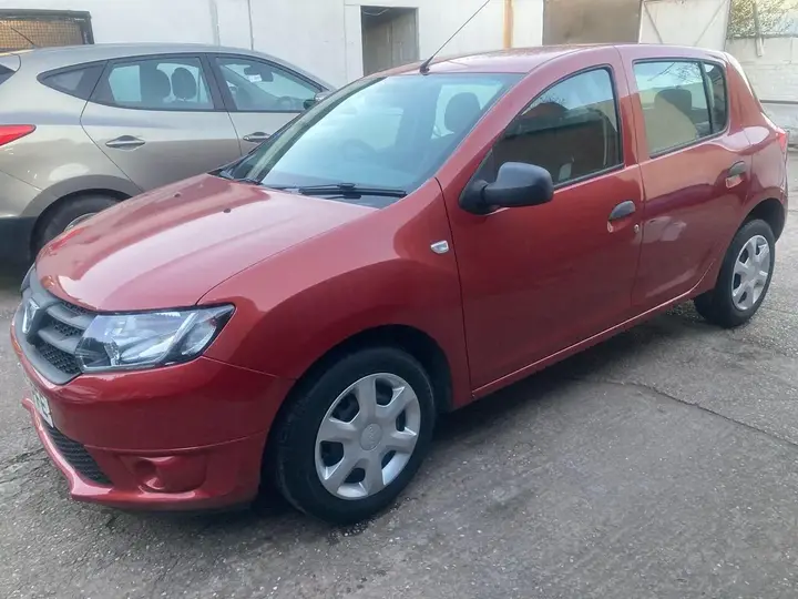 Dacia Sandero 2015 photo 3