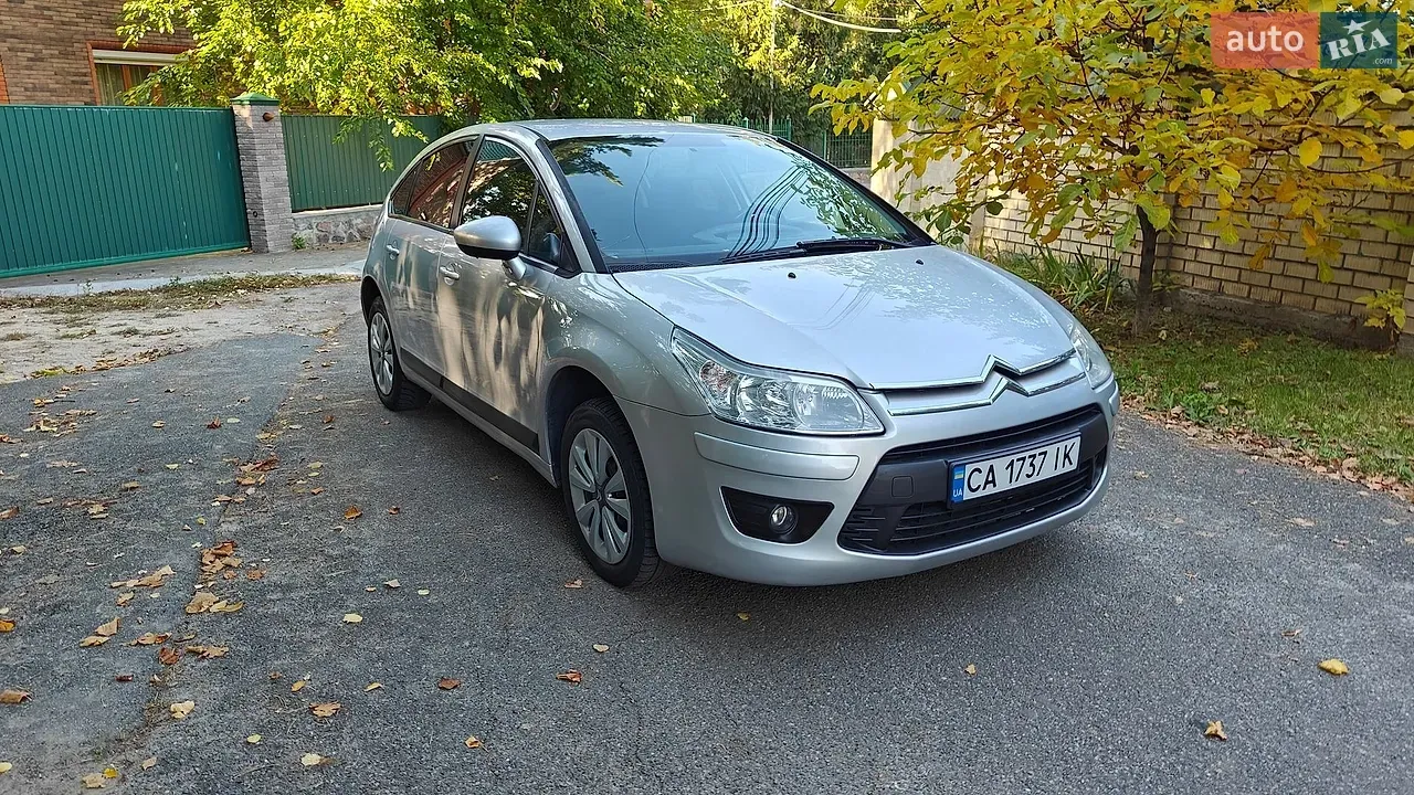 Citroen C4 2010 photo 5