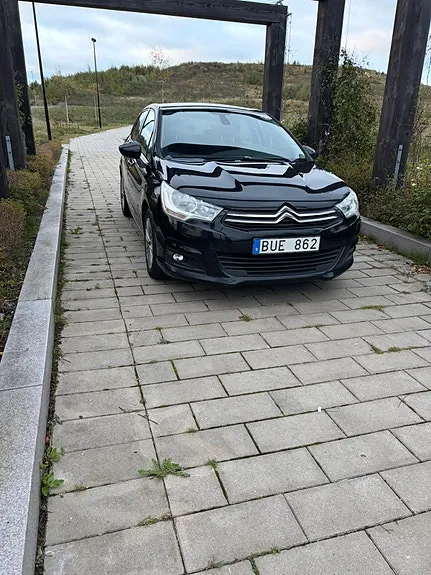 Citroen C4 2012 photo 3