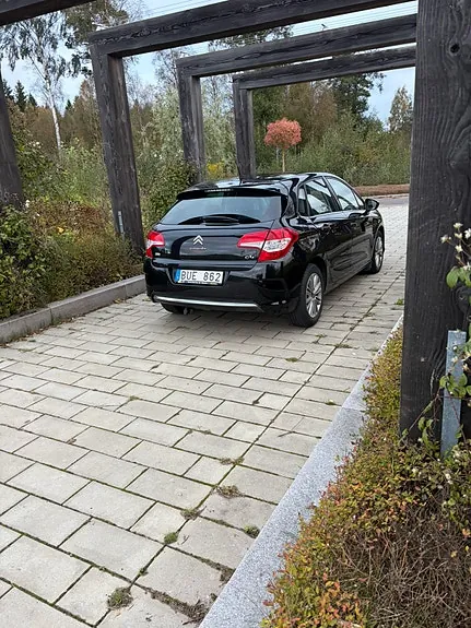 Citroen C4 2012 photo 2