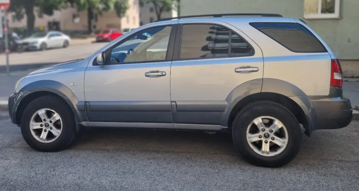 Kia Sorento 2004 photo 2