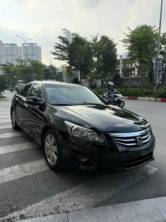 Honda Accord 2012 photo 2