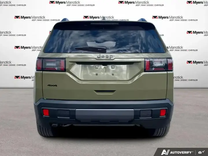 Jeep Cherokee 2026 photo 4