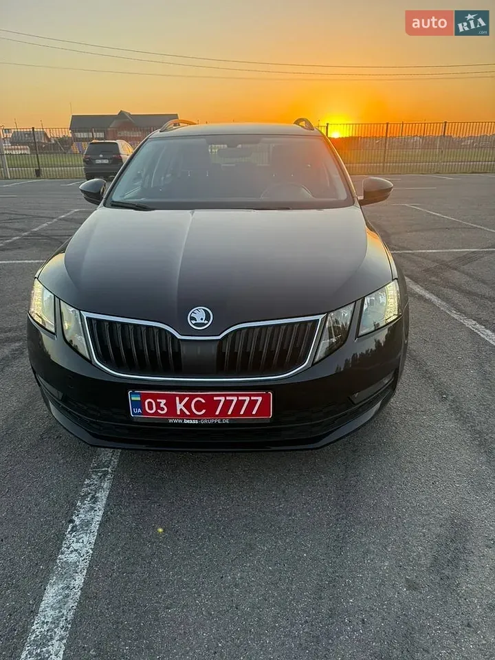 Skoda Octavia 2020 photo 2