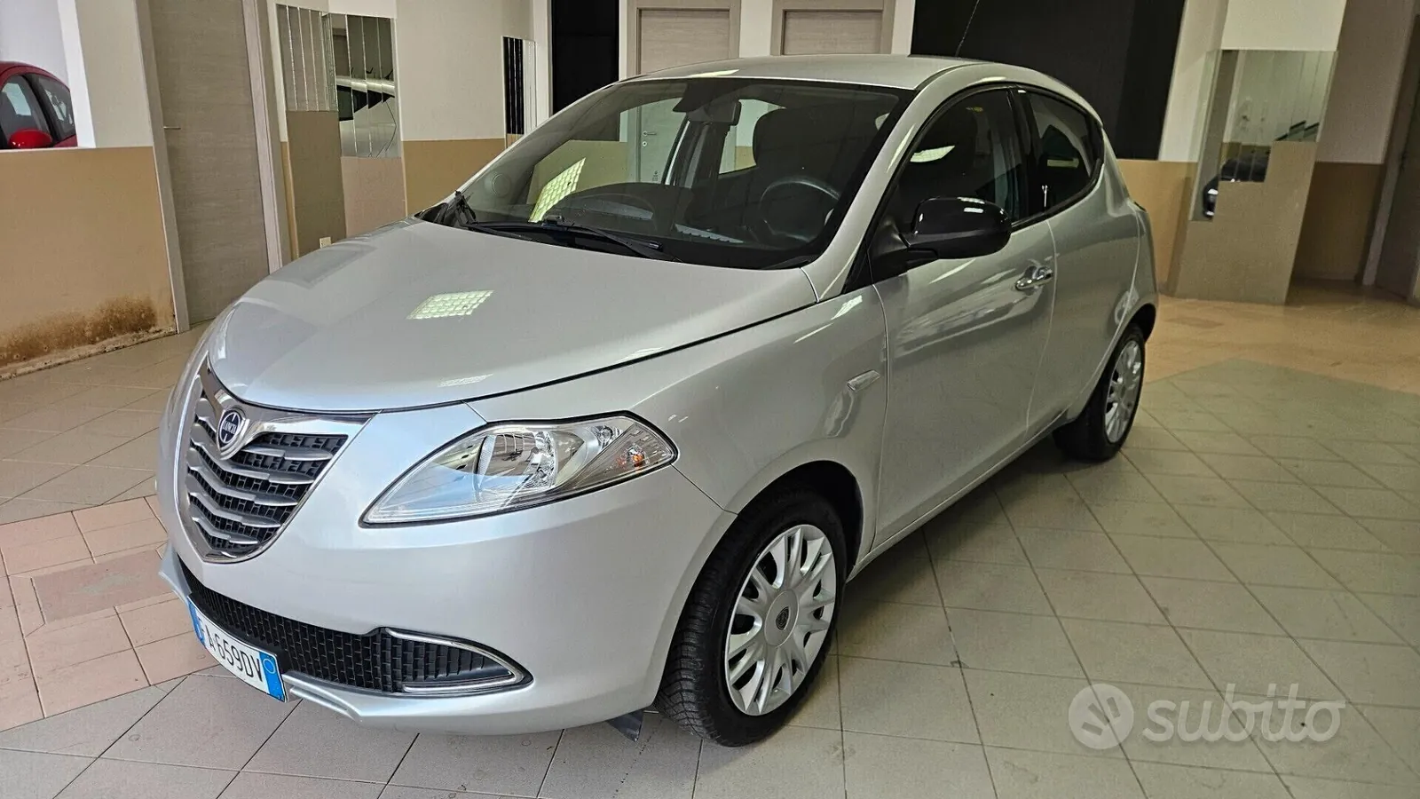 Lancia Ypsilon