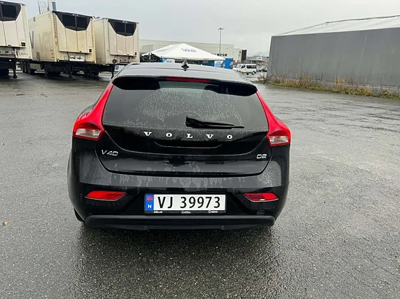 Volvo V40 2015 photo 5