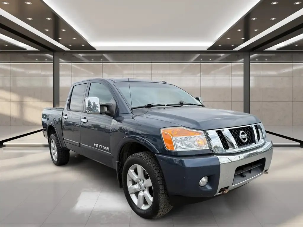 Nissan Titan 2015 photo 2