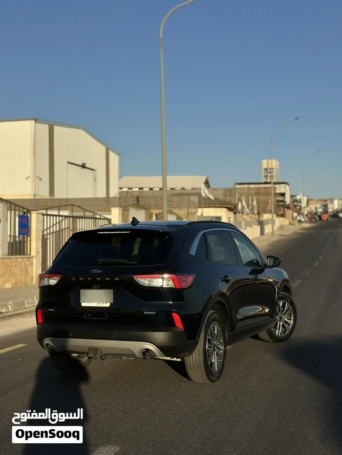 Ford Escape 2021 photo 3