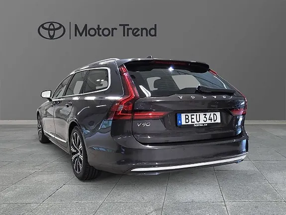 Volvo V90 2022 photo 2