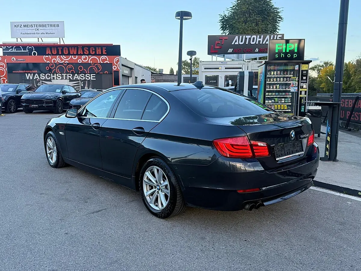 BMW 5 Series 2011 photo 3