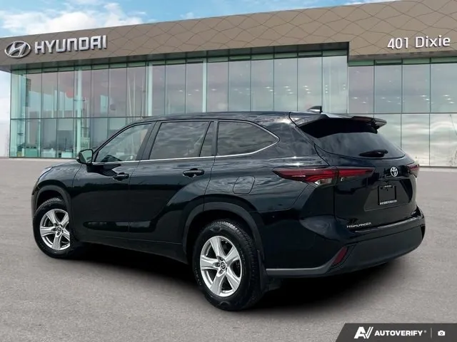 Toyota Highlander 2024 photo 3
