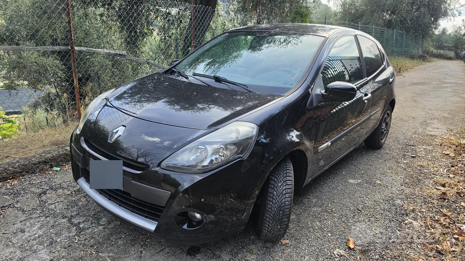 Renault Clio 2010 photo 3